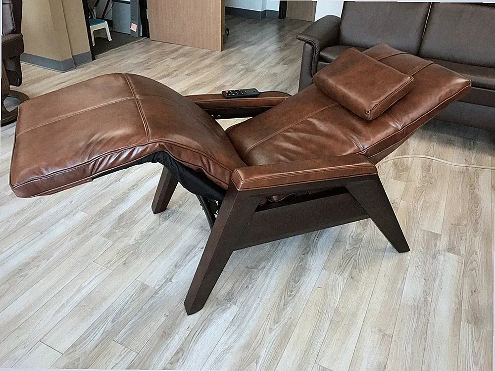 Human Touch Gravis ZG Zero Gravity Recliner Massage Chair + Heat Saddle Leather